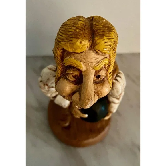 Vintage 1968 KIMRO Bowler Man Holding Bowling Ball Decor- Chalkware - Picture 2 of 7